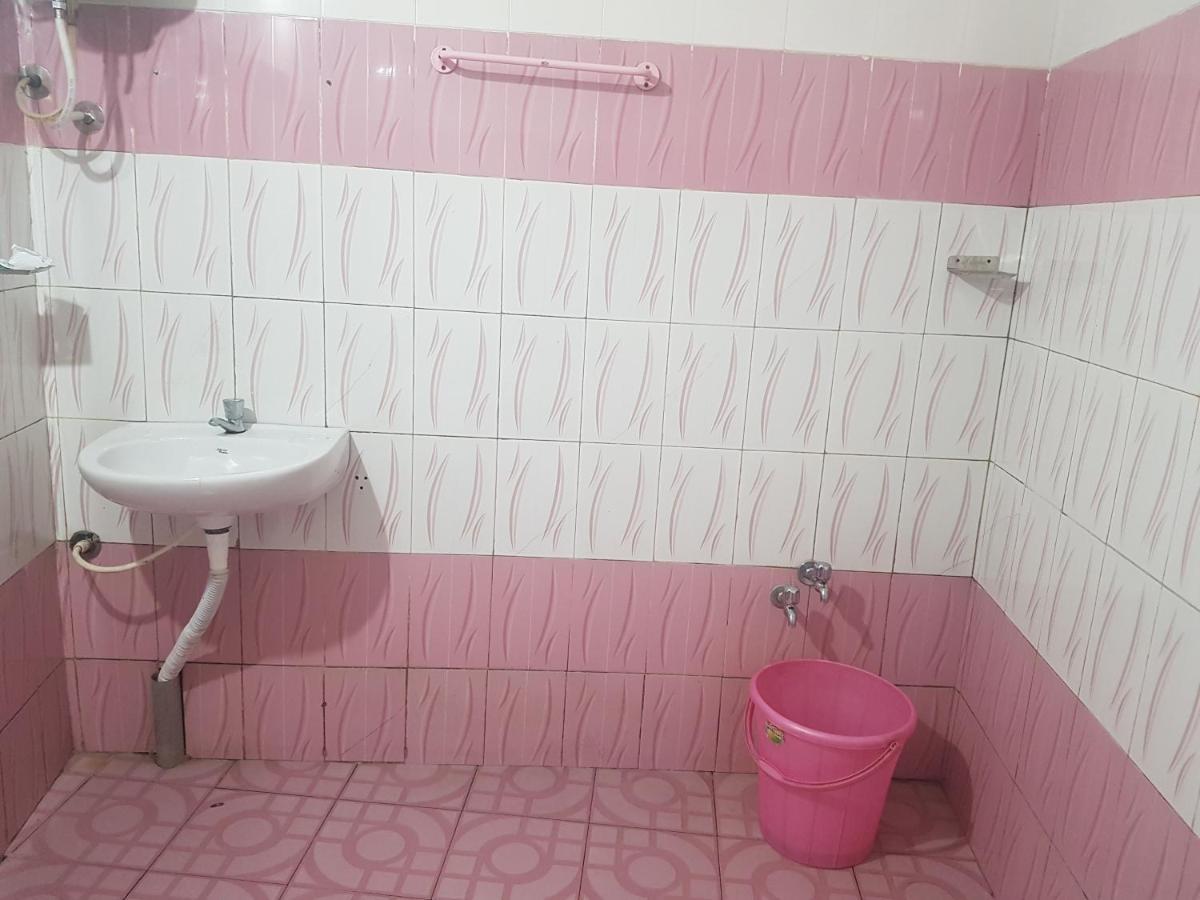 Wins Rooms Valparai Exterior photo